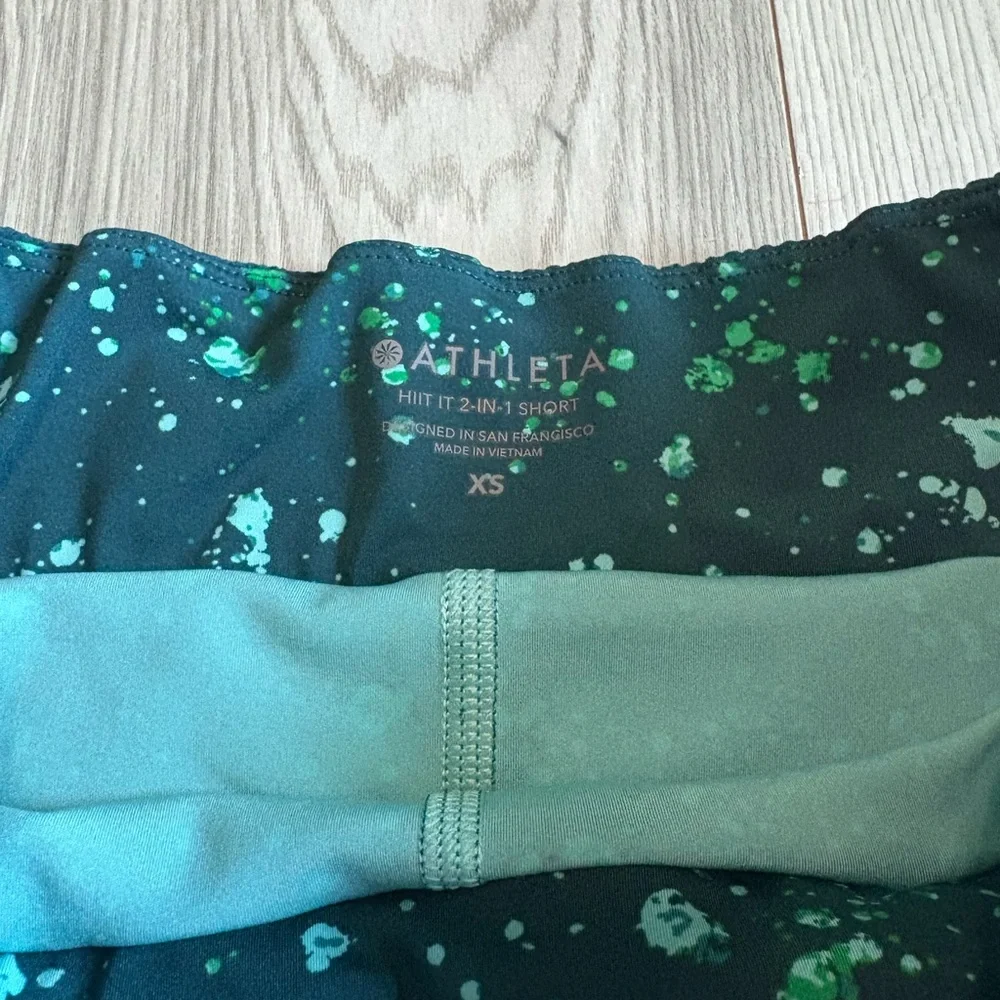 Athleta 2 in 1 Turquoise Speckled Shorts Size XS